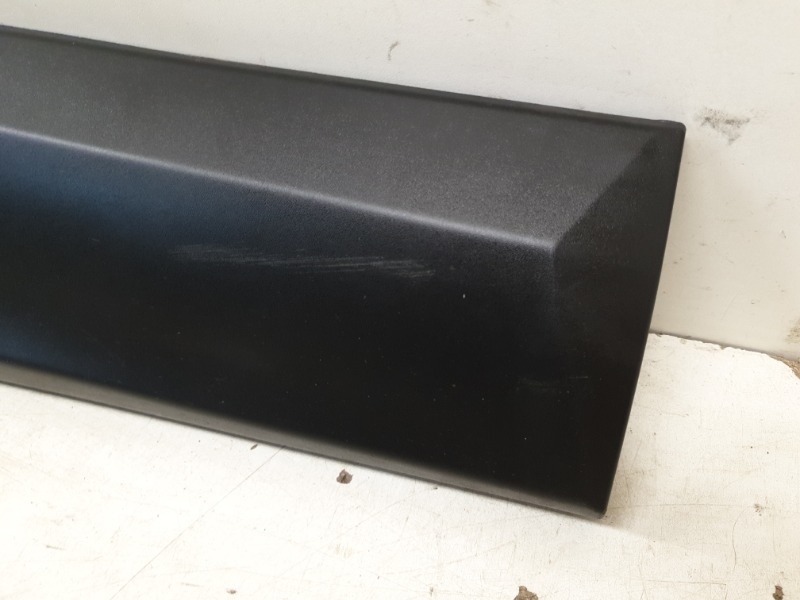 Накладка двери задней правой