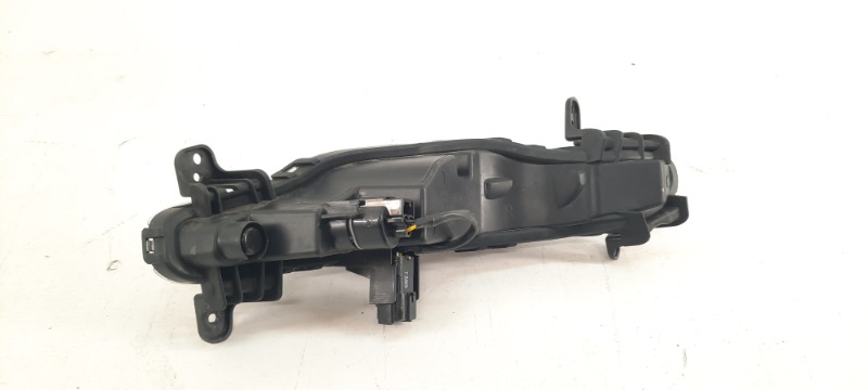 Фара противотуманная правая