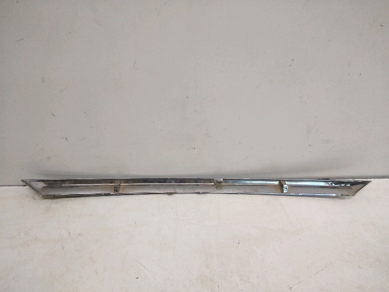 Накладка крышки багажника