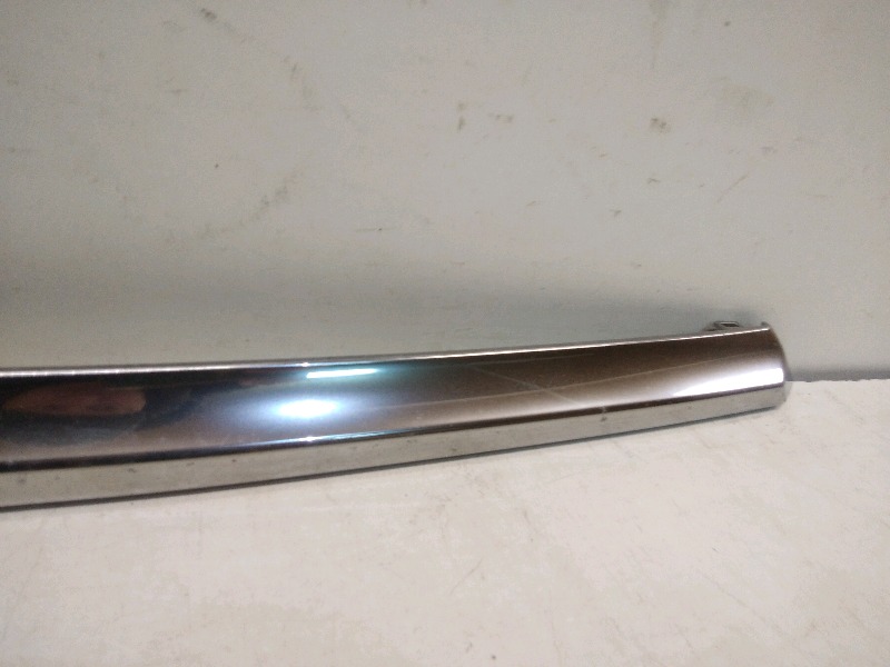 Накладка крышки багажника