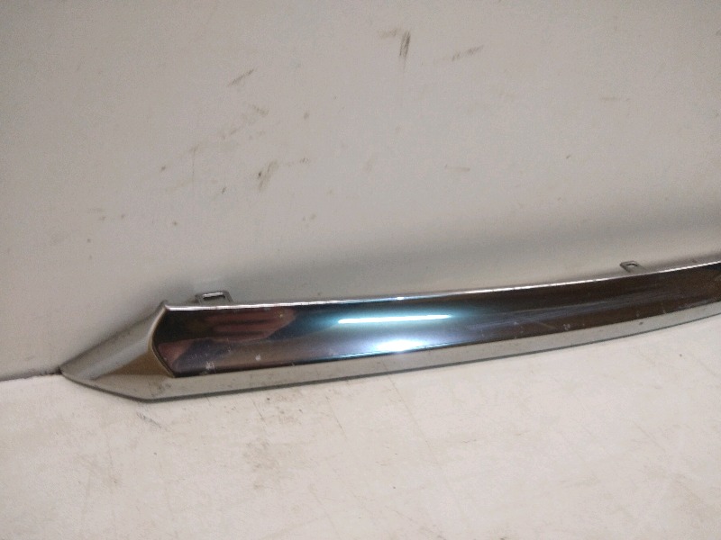 Накладка крышки багажника