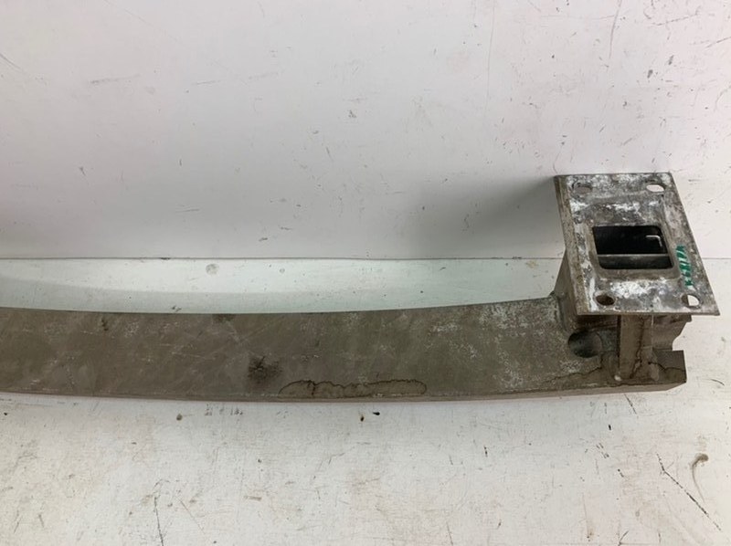 Усилитель заднего бампера