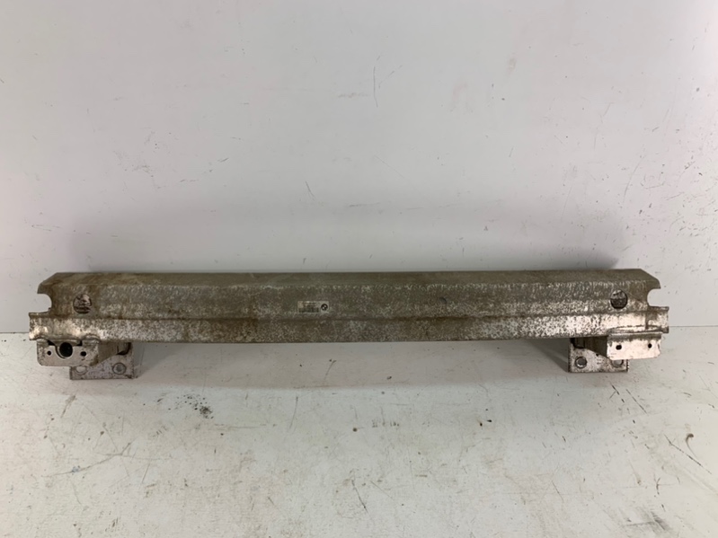 Усилитель заднего бампера