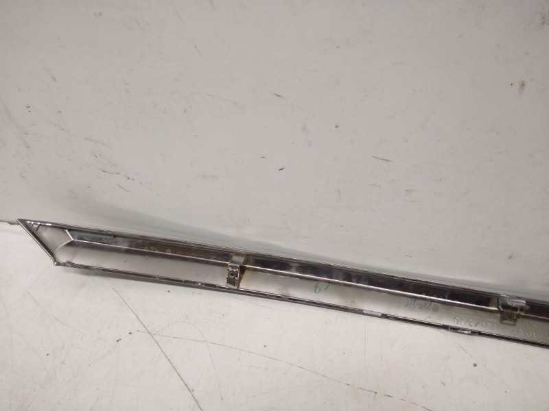 Накладка крышки багажника