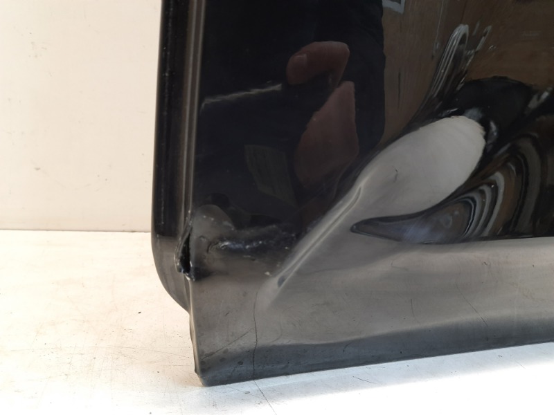 Дверь задняя левая