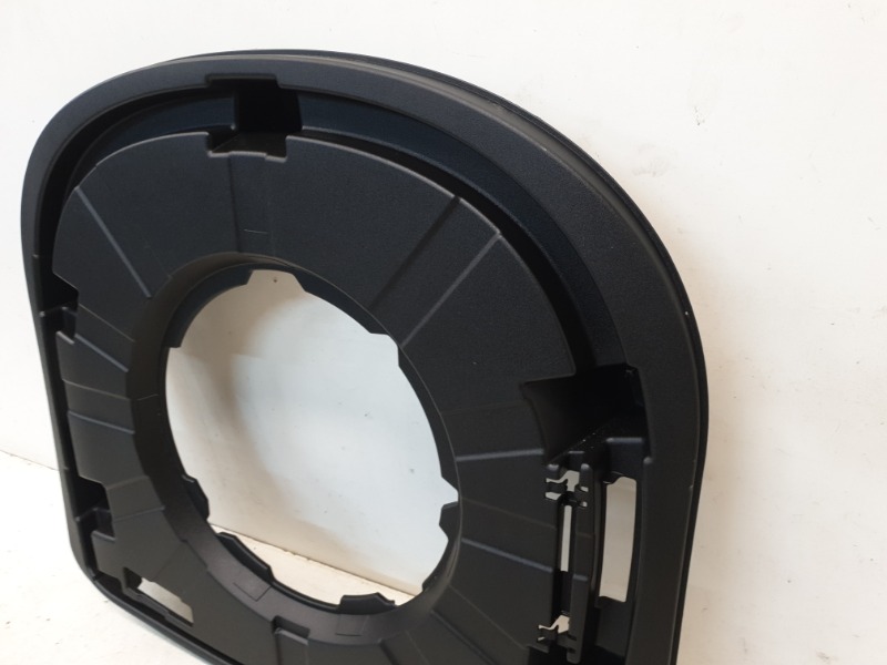 Ниша запасного колеса