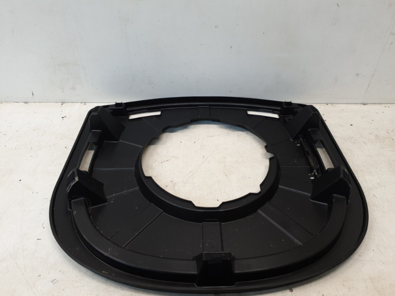 Ниша запасного колеса