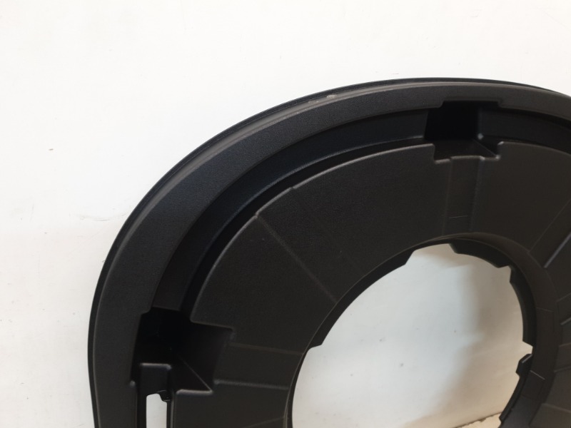 Ниша запасного колеса