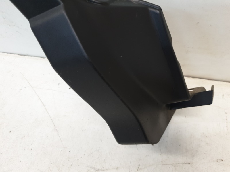 Накладка заднего крыла правого