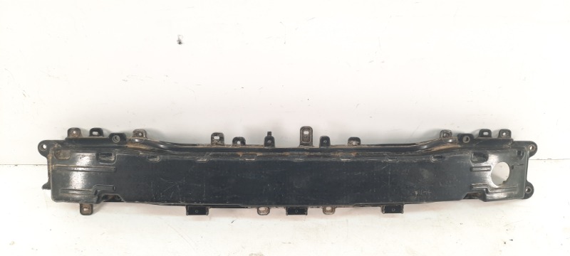 Усилитель заднего бампера