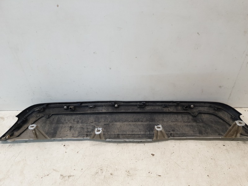 Спойлер заднего бампера