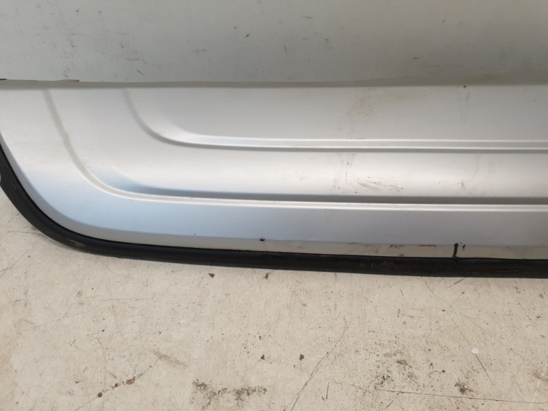 Спойлер заднего бампера