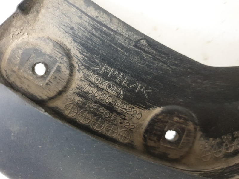 Брызговик задний левый