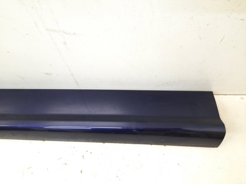 Накладка двери передней левой