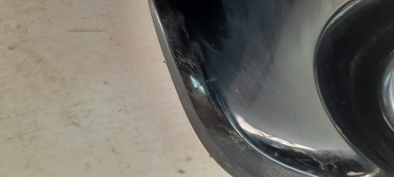 Рамка противотуманной фары правой