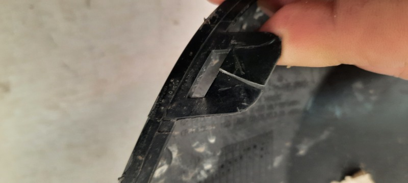 Рамка противотуманной фары правой