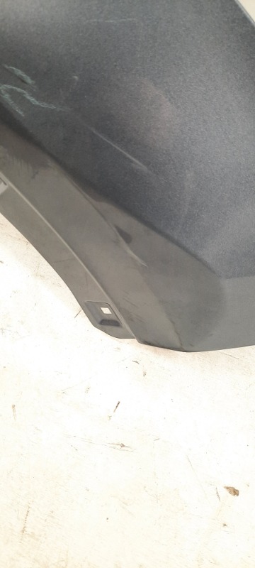 Крыло переднее правое