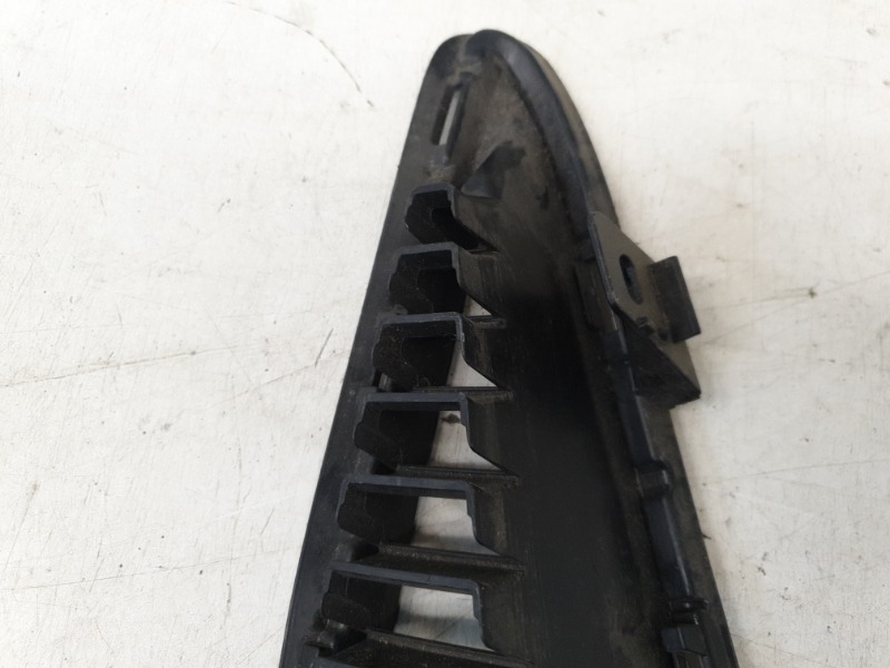 Решетка в бампер правая