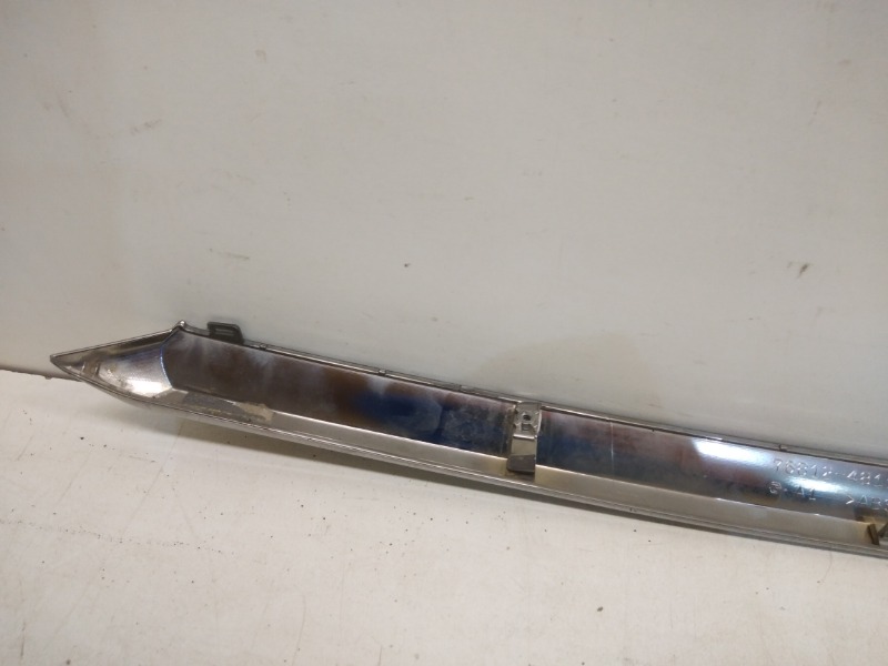 Накладка крышки багажника