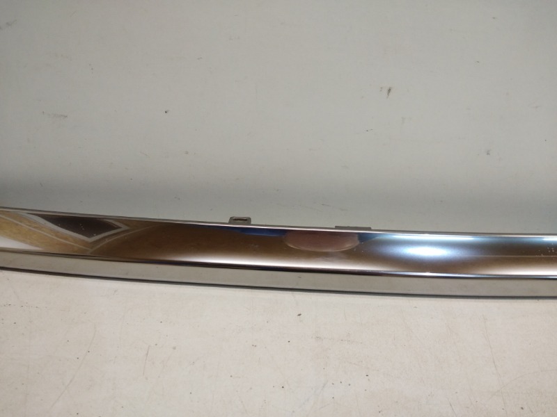 Накладка крышки багажника