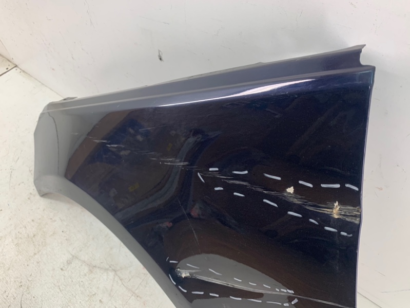 Крыло переднее левое