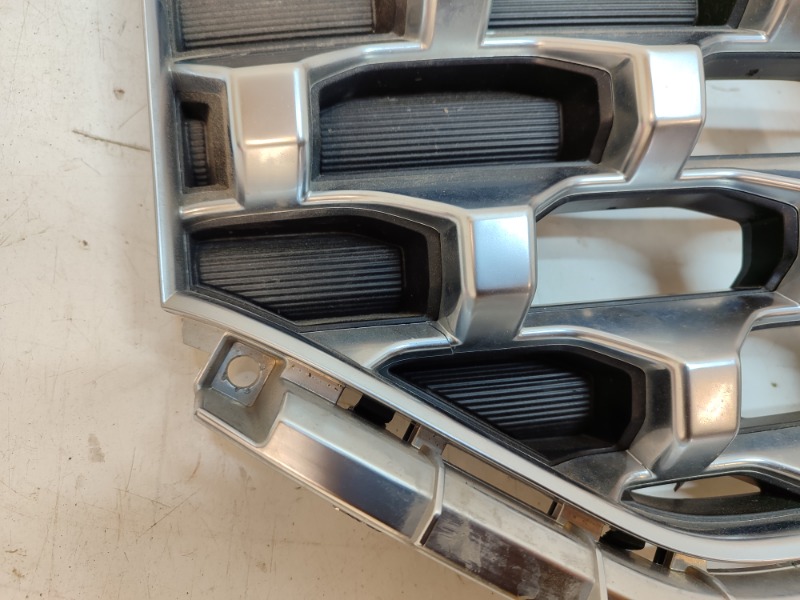 Решетка радиатора