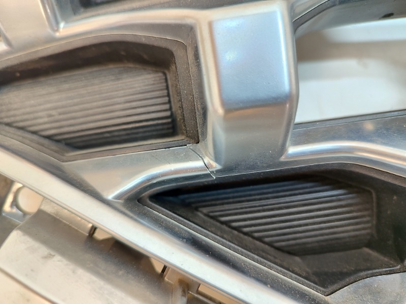 Решетка радиатора