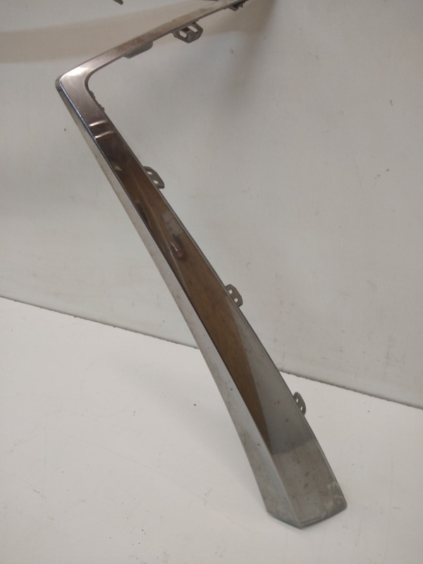 Накладка на решетку радиатора