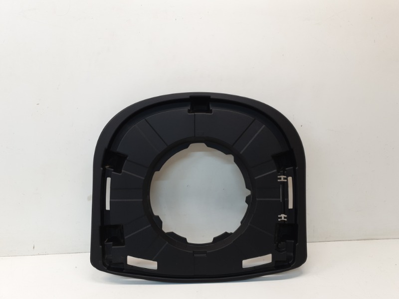 Ниша запасного колеса