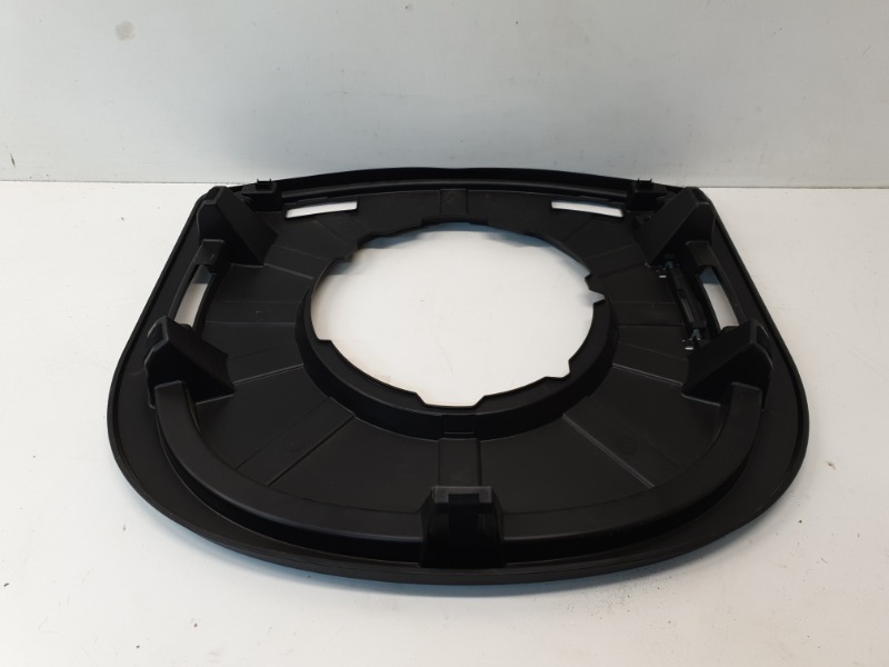 Ниша запасного колеса