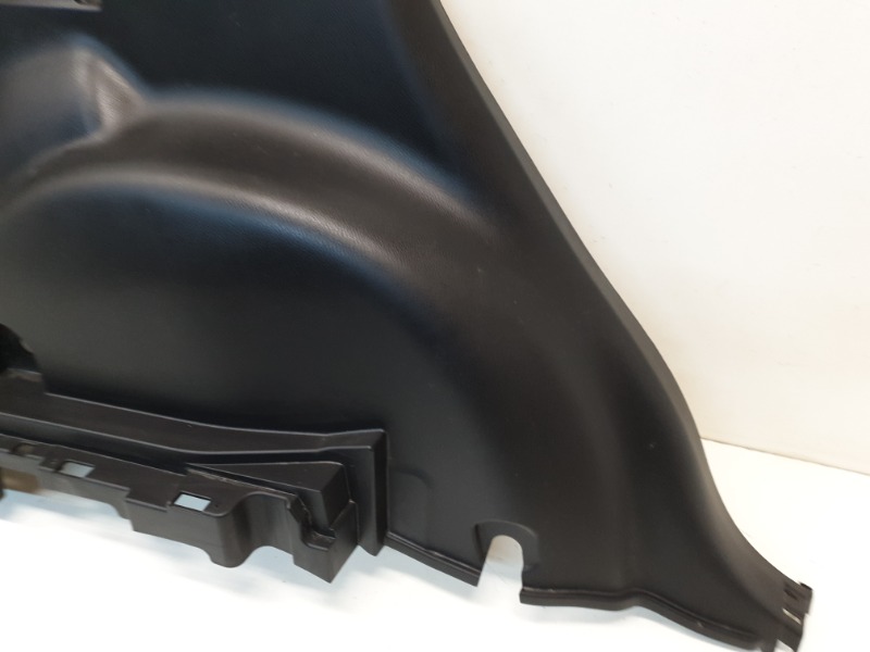 Обшивка багажника