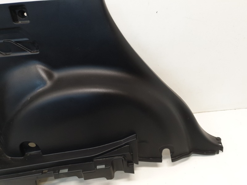 Обшивка багажника