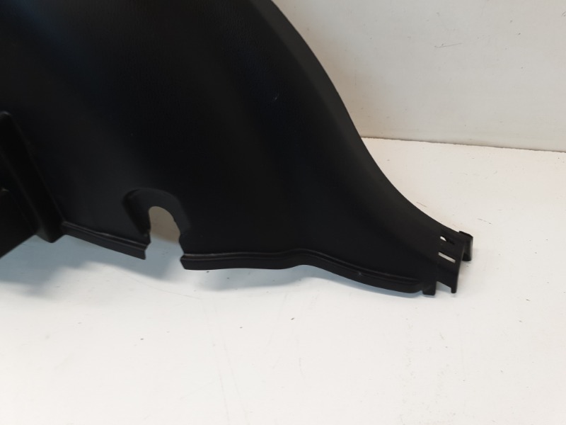 Обшивка багажника