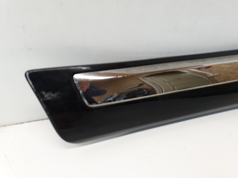 Накладка двери задней правой