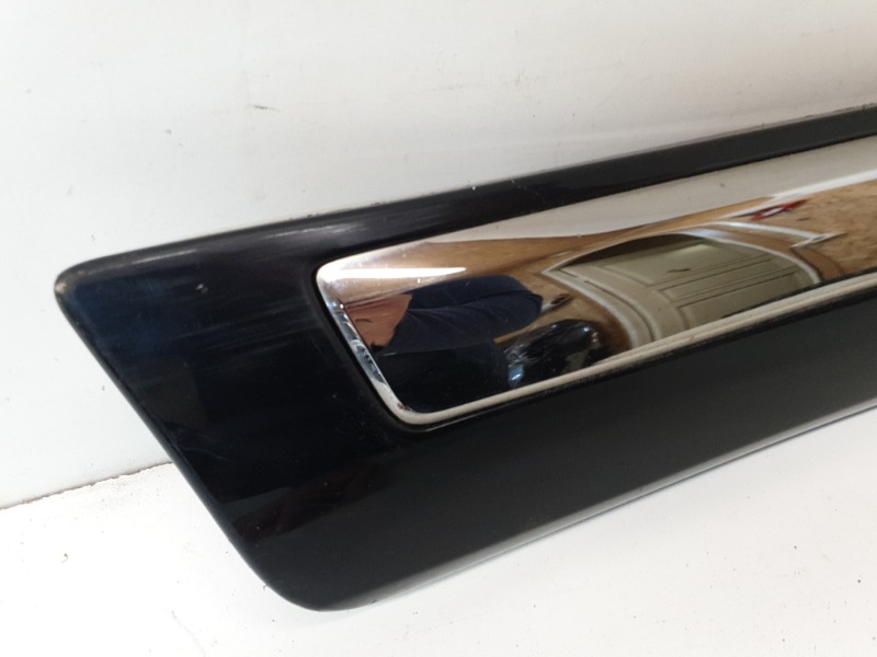 Накладка двери задней правой