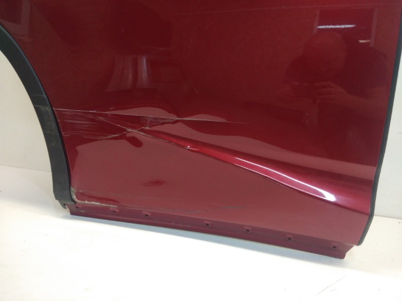 Дверь задняя правая