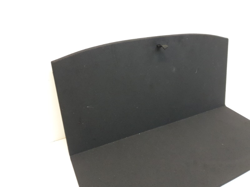 Пол багажника