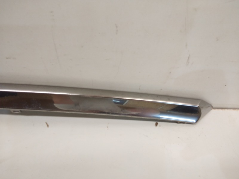 Накладка крышки багажника