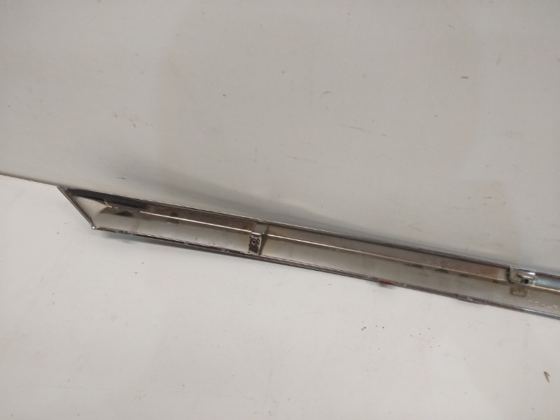 Накладка крышки багажника