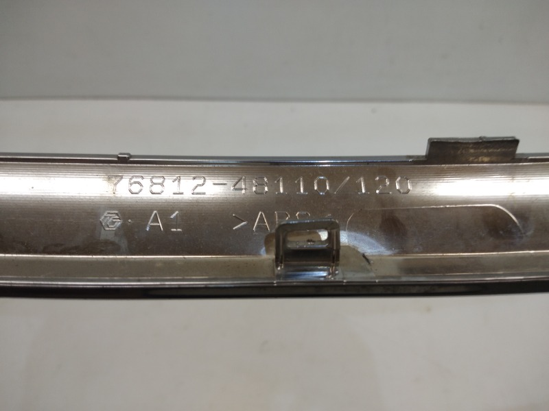 Накладка крышки багажника