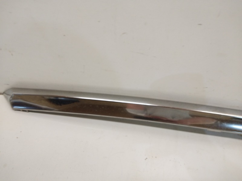 Накладка крышки багажника