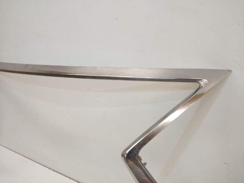 Накладка на решетку радиатора