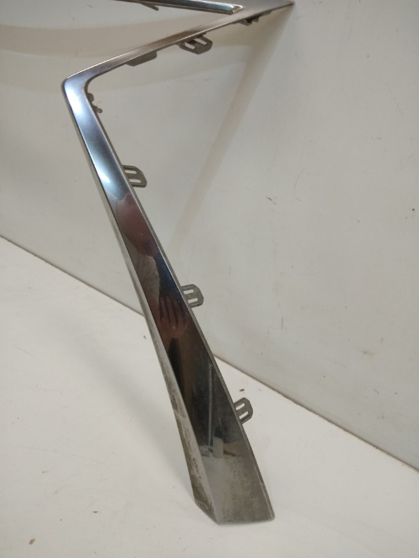 Накладка на решетку радиатора