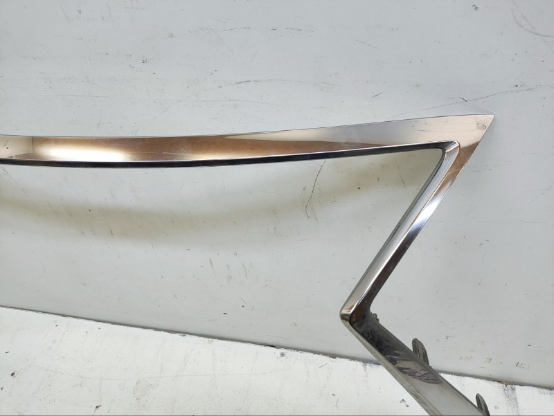 Накладка на решетку радиатора