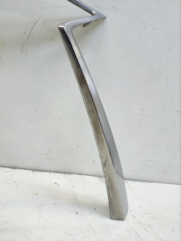 Накладка на решетку радиатора