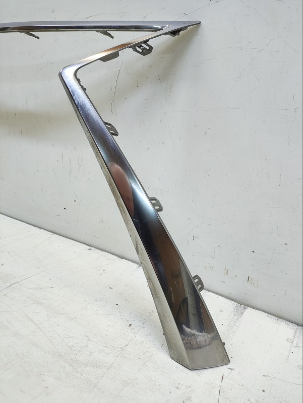 Накладка на решетку радиатора