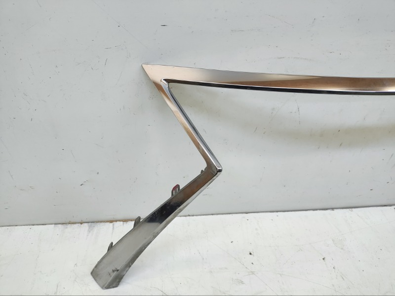 Накладка на решетку радиатора