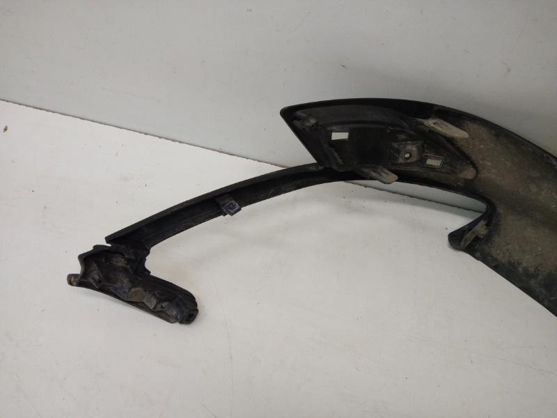 Спойлер заднего бампера