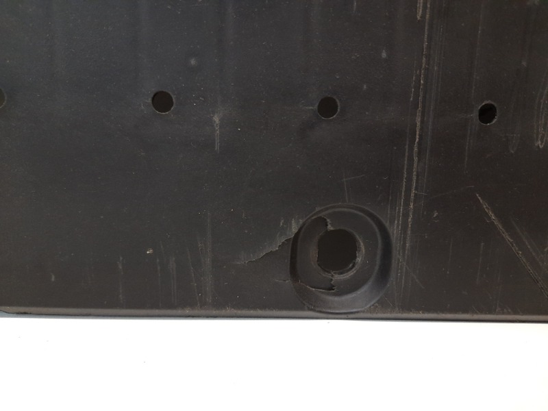 Пыльник двигателя