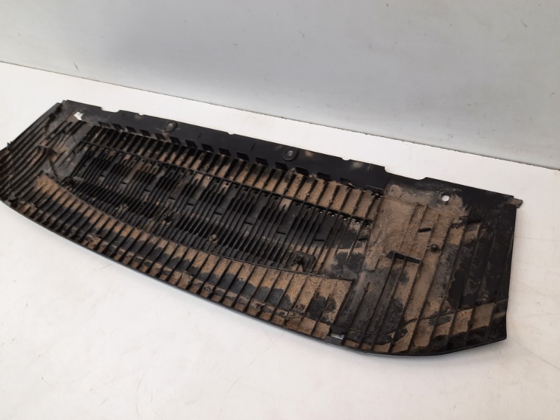 Пыльник двигателя